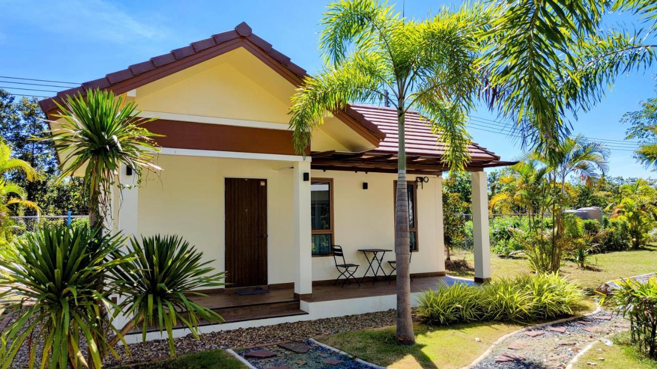 Isan Golf & Adventure Hotel Udon Thani Exterior foto