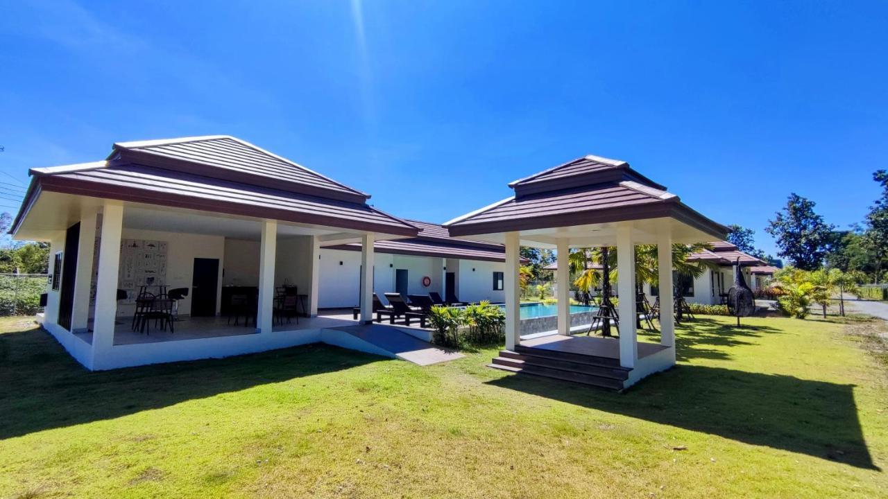 Isan Golf & Adventure Hotel Udon Thani Exterior foto